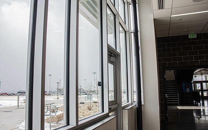 Window frame and exterior glass interface